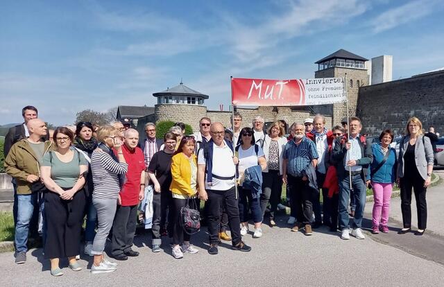 Der Verein M.u.T. Innviertel nahm an der Befreiungsfeier des Konzentrationslager Mauthausen teil. | Foto: M.U.T. Innviertel