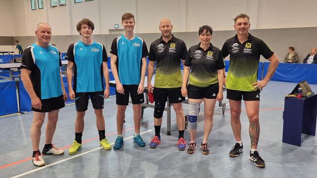 Die Spieler des (v.l) HSV St. Johann im Pongau, Rudolf Voithofer, Fabian Windisch und Nico Freudenthaler sowie des ESV Bischofshofen, Florian Halbwirth, Claudia Reininger und Gerald Weitgasser gaben alles. | Foto: HSV St. Johann/Pg