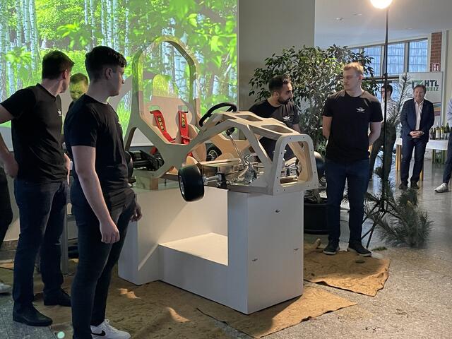 Die Enthüllung des E-Karts E2mily-GT | Foto: Doris Schlager