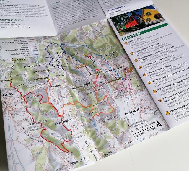 Rechtzeitig zu Beginn der Wandersaison wurde ein neuer Wanderfolder des Verkehrsverbundes Steiermark in Zusammenarbeit mit der Steiermarkbahn aufgelegt. | Foto: Philipp Hassler/Laurenz Künzel