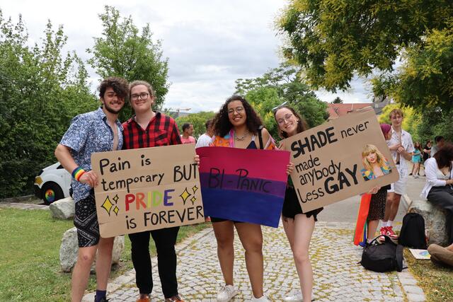 Auch für die zweite Pride in Eisenstadt werden wieder viele TeilnehmerInnen erwartet. Am Abend gibt es in der Orangerie sogar eine Party. | Foto: Sandra Koeune