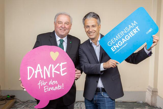 Organisiert eigenen Ehrentag für Freiwillige: Der Grazer VP-Chef Kurt Hohensinner (re.) – hier mit Landeshauptmann a.D. Hermann Schützenhöfer bei einem früheren "Graz engagiert"-Fest. | Foto: Stadt Graz/Fischer