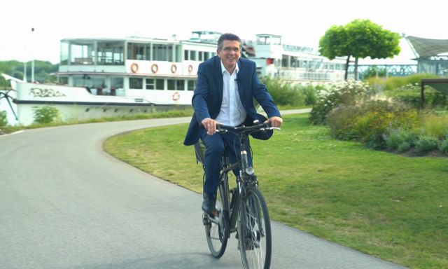 Bürgermeister von Tulln, Peter Eisenschenk ist leidenschaftlicher Radfahrer. | Foto: Stadtgemeinde Tulln