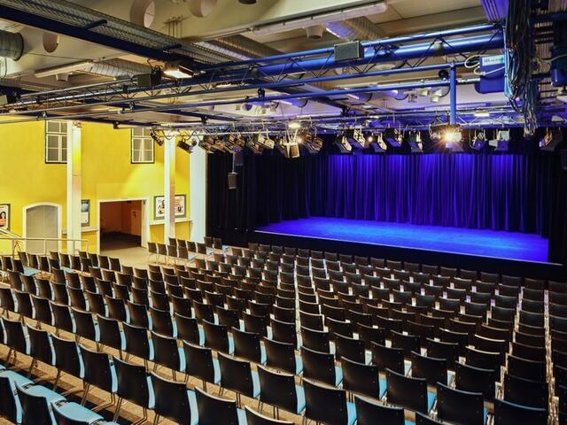 Bühne im Hof: Programmübersicht zur Bühne im Hof - St. Pölten