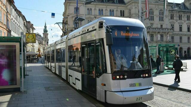 Im Bim-Modell Variobahn sind insgesamt acht Kameras verbaut. | Foto: Holding Graz/Watzinger