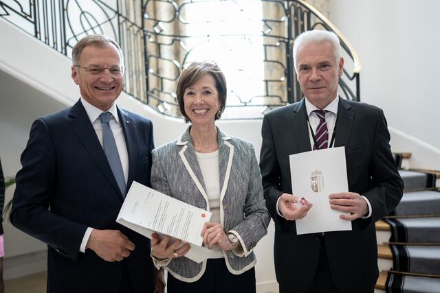 Zu Gast in der österreichischen Vertretung der OECD: Botschafter Gerhard Jandl und Gattin Eva Jandl. | Foto: Land OÖ/Peter Mayr