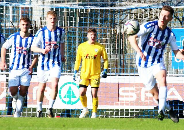 Nach dem Kufsteiner Heim-Cupsieg über Ebbs folgte im Halbfinale in Imst eine 5:1 Abfuhr.   | Foto: Schwaighofer