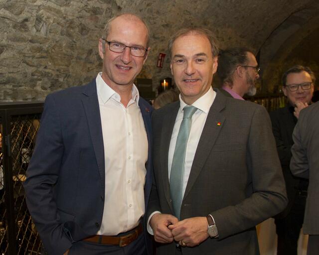 Werner Glösl - GF vom Verein Zukunft Schlaining mit LR Leonhard Schneemann, der den KLANGfrühling 2023 eröffnete.