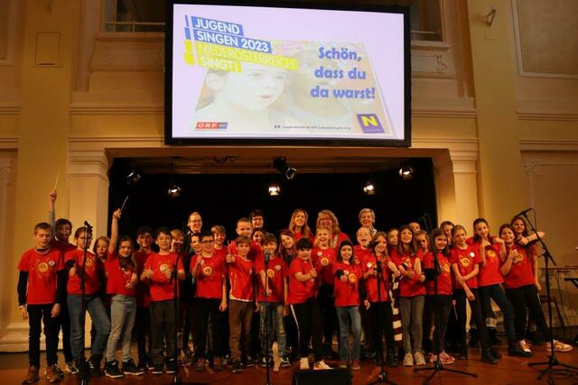 Chor der Volksschule Harmannsdorf | Foto: Hofbauer