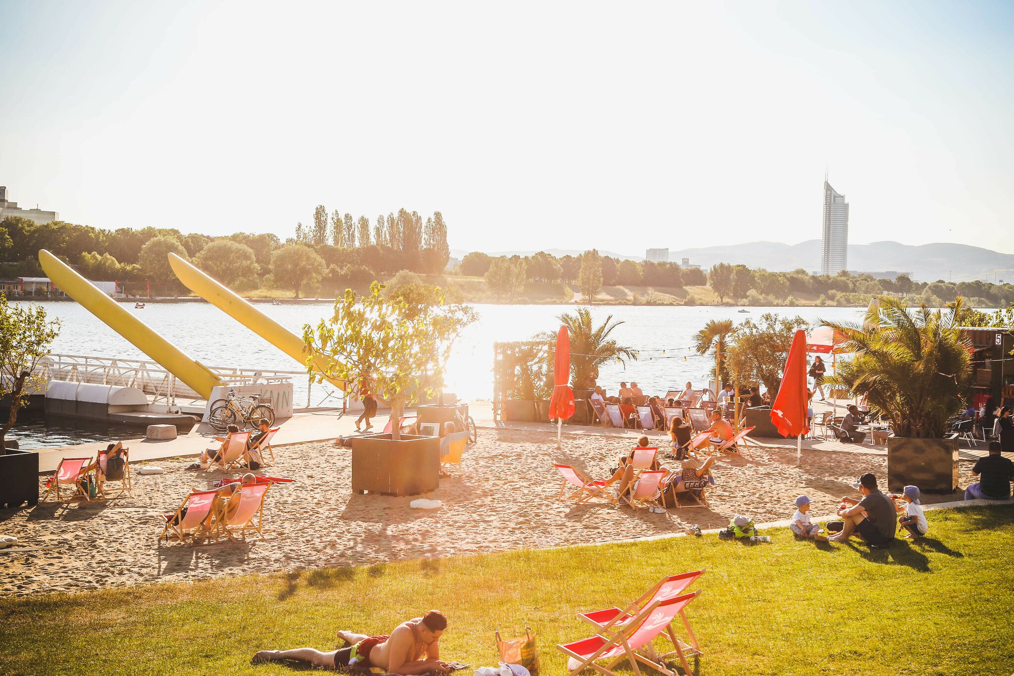 Auszeit in Wien: Der CopaBeach an der Neuen Donau startet in die Saison - Wien