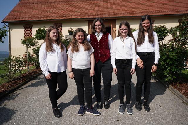 Jungmusikerinnen der Blasmusik Granitztal.