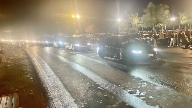 Am Samstagabend konzentrierte sich die Auto-Community beim Arneitz am Faaker See. | Foto: MeinBezirk.at