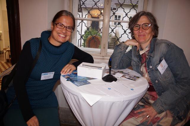 Claudia Neuhüttler (Plan International, Hilfe mit Plan)
Sonja Tomandl (Care)