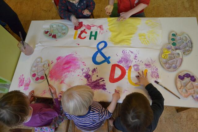 Maximal 14 Kinder im Alter von 2-6 Jahren gestalten gemeinsam mit insgesamt 3 Betreuerinnen den Tag. | Foto: Nada Gomsi