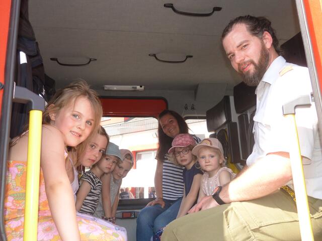 Ein Riesen Spaß für Groß und Klein am Tag der offenen Tür der Freiwilligen Feuerwehr Pilgersdorf.