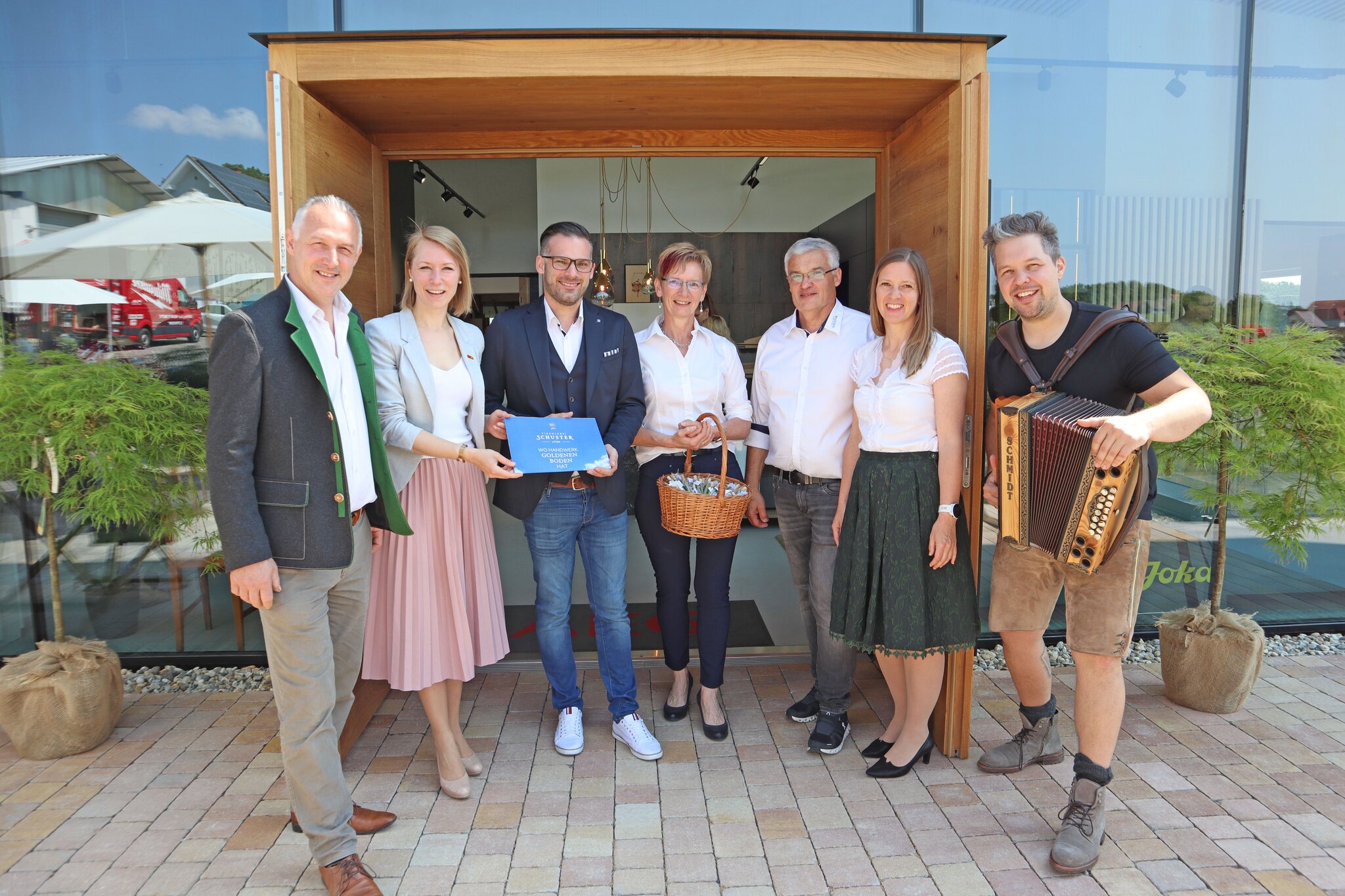 St. Anna am Aigen Fulminante Eröffnung der Tischlerei Schuster