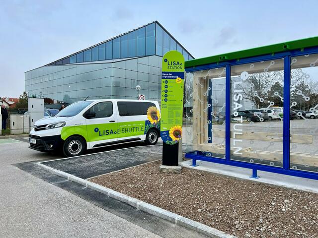 Das neue LISA.Shuttle welches in Tulln zum normalen VOR Tarif unterwegs ist. | Foto: VOR/Hinterbauer