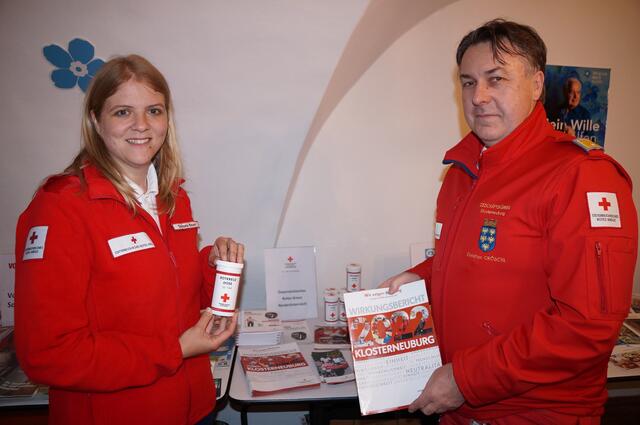 Stefanie Bauer und Christian Gröschl vom Roten Kreuz