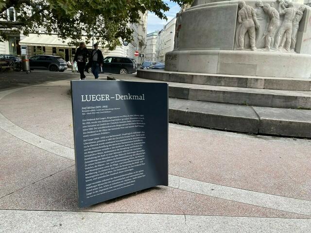 Seit 96 Jahren steht die wohl umstrittenste Statue der Stadt, die des ehemaligen Bürgermeisters Karl Lueger, auf dem gleichnamigen Platz in der Wiener Innenstadt. | Foto: Julia Schmidt