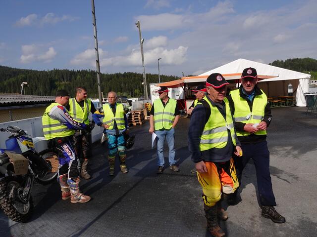 Die Marshals bereiten sich vor.