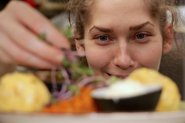 Beispielsweise bietet der Stiftskeller St. Florian neben typischer Hausmannskost auch eine Vielzahl an veganen Speisen an. | Foto: BRS