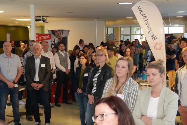 Nicht nur bei der offiziellen Eröffnung herrschte schon entsprechend großes Interesse. | Foto: Michael Blinzer