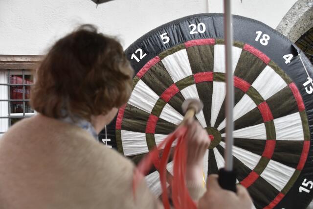 Zielen, werfen  und gewinnen... | Foto: Thomas Fuchs