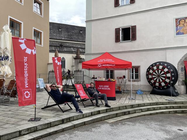 Auffbauarbeiten erledigt (v.l.)Audio- Videobeauftragter Stephan Schubert und Tennengau Redaktionsleiter Thomas Fuchs | Foto: Martin Schöndorfer, 2023