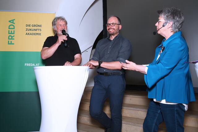 Bei der Podiumsdiskussion wurden Themen wie Wassermangel und Wassersparen diskutiert.  | Foto: Sabine Jandl-Jobst