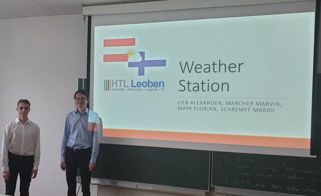 Alexander Lieb und Florian Mayr (v.l.) präsentierten die Ergebnisse des Projekts. | Foto: HTL Leoben