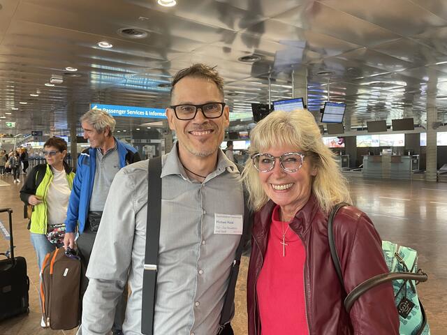 Schon am Flughafen Innsbruck gibt es das erste Urlaubslächeln. | Foto: BezirksBlätter