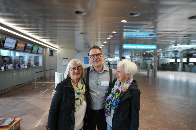 Michael Haid vom TUI Reisebüro mit charmanter Begleitung | Foto: BezirksBlätter