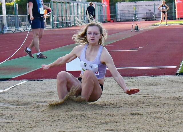 Jana Schnabel  1. Weítsprung