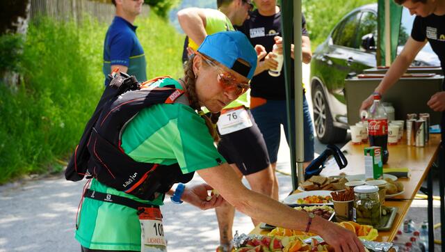 Die Labestationen haben sich die Sportlerinnen und Sportler redlich verdient. | Foto: Felix Hallinger