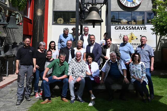 Die Delegation der Stadtgemeinde Ternitz und der Stadt Wien, welche mit dem Zug zum Glockenguss nach Innsbruck reiste. | Foto: Stadtgemeinde Ternitz
