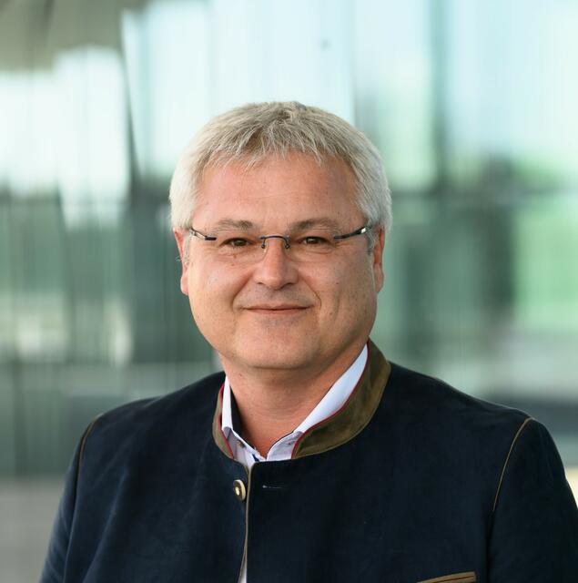 Bürgermeister Johannes Moser sehe in dem geplanten Generationentreff „Klostergartl“ eine wesentliche Bereicherung für die Lambacher Bevölkerung. | Foto: OÖVP