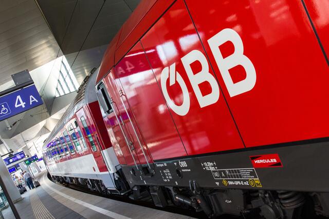 Am Bahnhof Rennweg wollte ein Mann einen Streit schlichten. Dabei soll er selbst zum Gewaltopfer geworden sein, wobei ihm auf Geld gestohlen wurden. | Foto: ÖBB/Wegscheider (Symbolfoto)