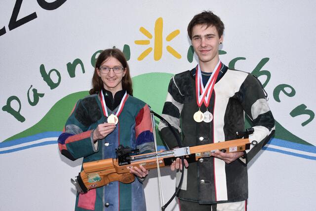 Gold für Julian Mayrhofer (Jungschützen) und Fabian Steinkellner (U 23), beide vom Schützenverein Pabneukirchen. 