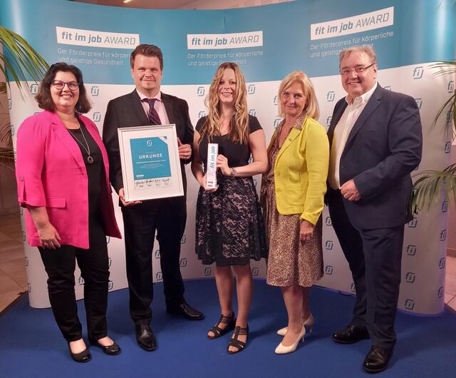 "Fit im Job" (v. l.)Claudia Schenner-Klivinyi,  Betriebsleiter Christopher Cech , Sonja Aspeck sowie Gabi Lechner (WKO) und Vinzenz Harrer (ÖGK) | Foto: Foto Fischer