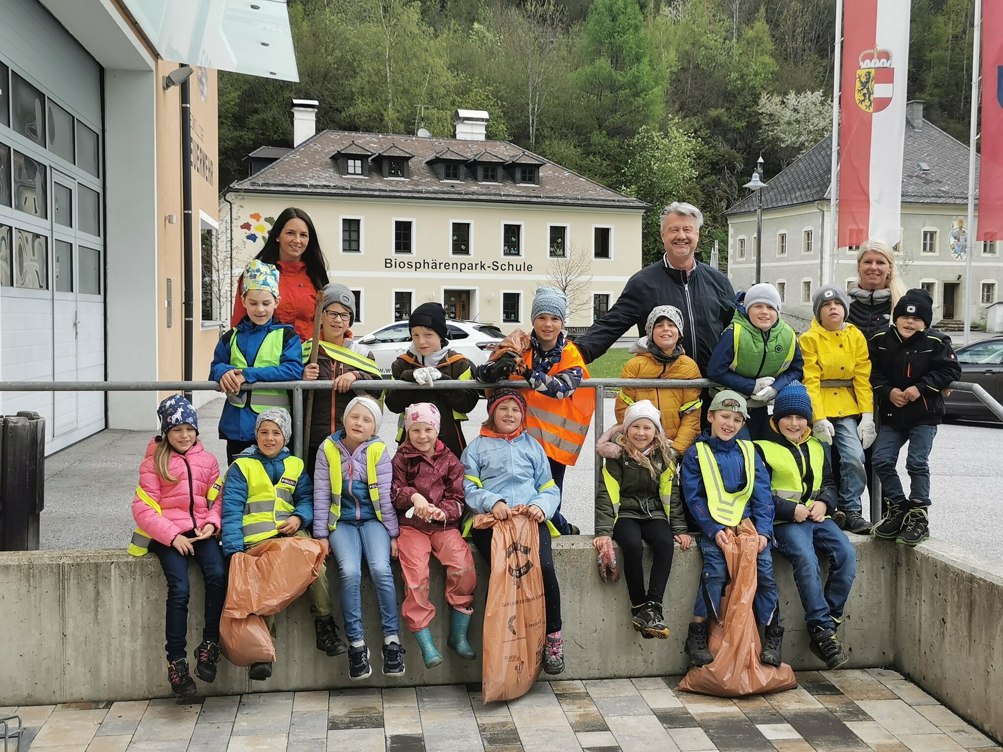 Sauberes Salzburg: Kinder der Volksschule befreien ihr Thomatal vom ...