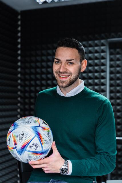 Fabio Schaupp ist trotz seiner erst 26 Jahre bereits Sportdirektor der steirischen Drittligisten SC Weiz. Er studierte Fußballmanagement in London. | Foto: Christof Hütter/Die beste Liga der Welt