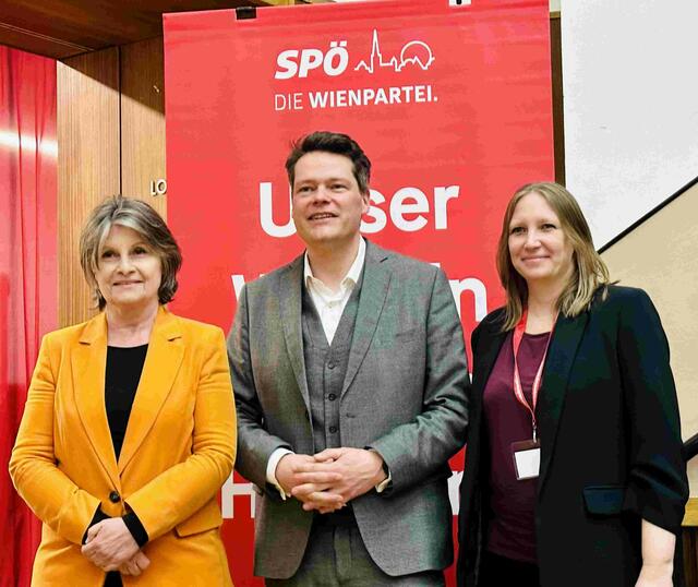 Vorgängerin Andrea Kuntzl, Klimastadtrat Jürgen Czernohorszky und die neue Bezirksparteivorsitzende Nina Abrahamczik. (v.l.). | Foto: SPÖ Neubau