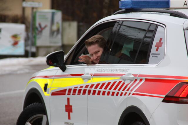 Bisher war ein Arzt mit einem RK-Mitarbeiter unterwegs. | Foto: RK UU