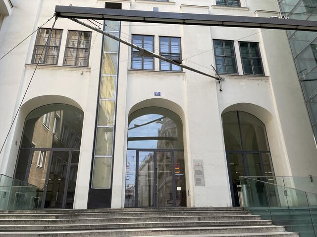 Der Siegerentwurf wurde in der Aula der Wissenschaften in der Wollzeile 27A präsentiert. | Foto: Daniel Oberlechner