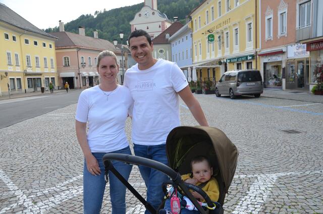 Victoria, Ferhat und Ela Kandil, Dortmund