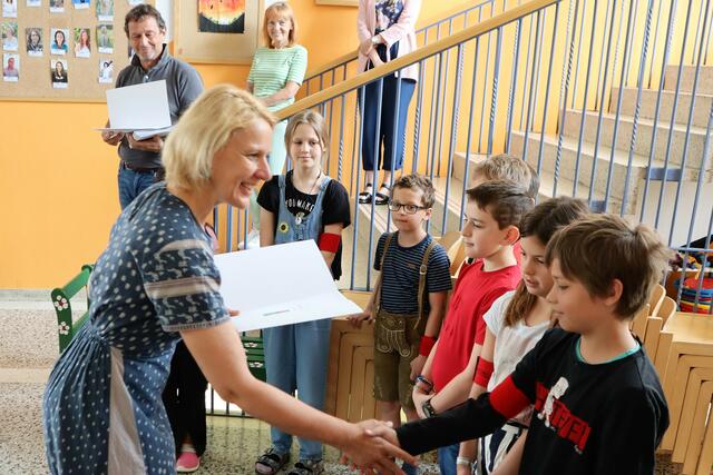 Gratulation von Klassenlehrerin Heidi Six