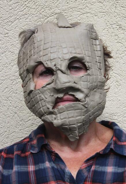 Ausstellung: Ein schmaler Grat – good looking von Julia Bugram und Greta Znojemsk. Greda Znojemsky Schönheitsmaske. | Foto: Greda Znojemsky