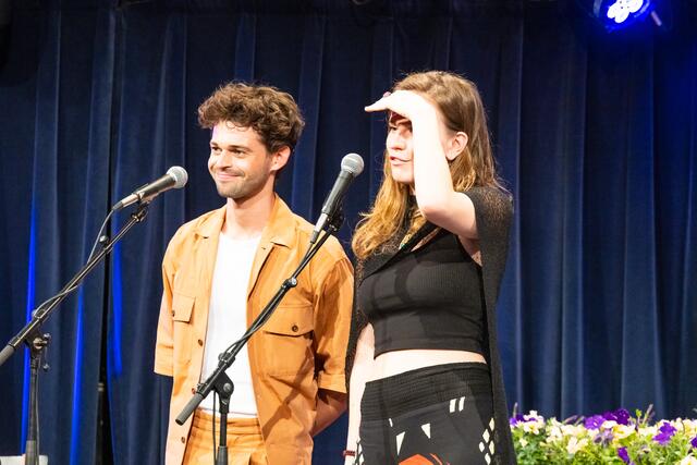 Moderieren auch 2023 das FEST. Gaby Schild und Rafael Haider | Foto: Herbert Waltl