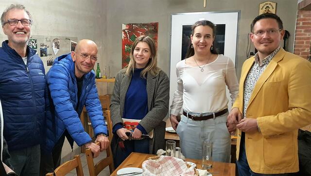 GR Josef Kerschbaumer und GR Palkovits – Warth, GR Lena Bilonoha – Neunkrichen, GR Heidi Prüger – Payerbach, Vizebürgermeister Johann Gansterer – Neunkirchen. | Foto: Grüne