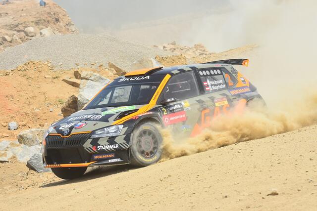 Sieg bei "Schotterrallye" für  Hermann Neubauer und Ursula Mayrhofer auf Skoda Fabia Rally2 Evo | Foto: Harald Illmer